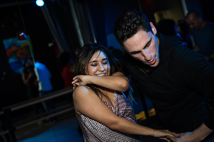 Group and private Salsa and Bachata lessons at the Salsa With Silvia dance studio in DC and Bethesda
