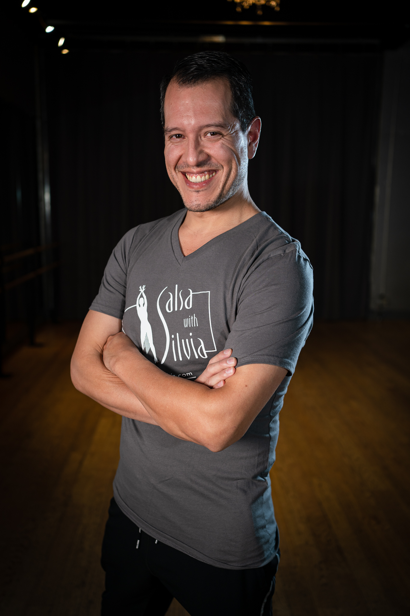Roberto Gil - Salsa Dance Instructor at the Salsa With Silvia dance studio in DC and Bethesda
