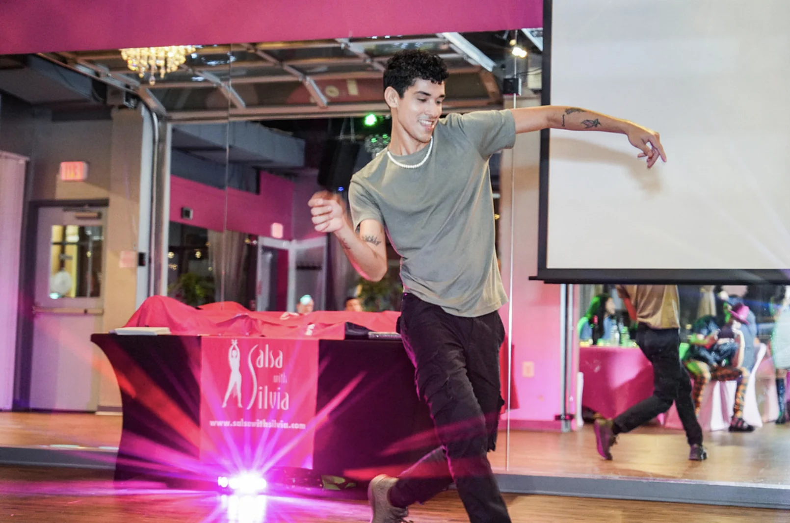 Reggaeton Groove & Styling dance workshop at Salsa With Silvia, DC